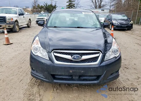 2012 Subaru Legacy 2.5I z USA, uszkodzony, nr VIN 4S3BMBA69C3042584